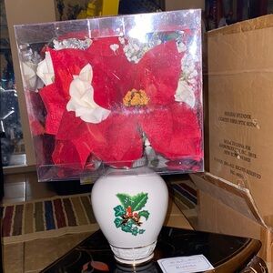 Danbury Mint Red and White Poinsettia Vase